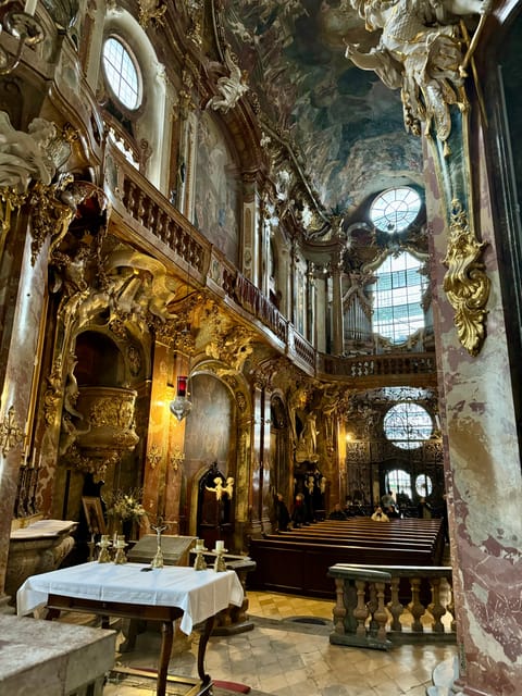 Munich: Spanish Guitar & Bach Toccata at Asamkirche - The real star is the guitar-and-organ pairing
