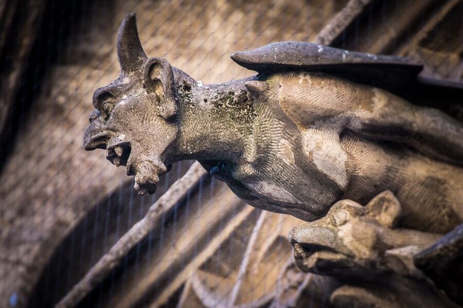 Munich: Spooky Tour of Old Town in German - Walking the tracks of devils, demons, heretics, and the doomed