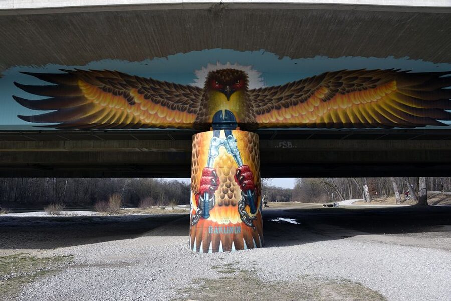 Munich: Street Art Bike Tour - Isar river murals, plus how to read a wall quickly
