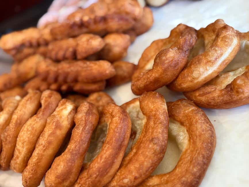 Munich: Viktualienmarkt Food Tasting Tour in German - Why Viktualienmarkt is worth a food-focused walk in Munich