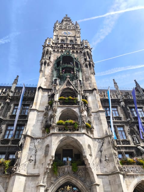Munich: Walking tour of the old town with all your senses - Modern charm in an old-town frame