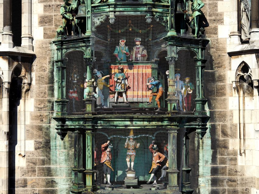 Munich: Walking Tour Old Town and Viktualienmarkt - What to bring, and what kind of day this fits
