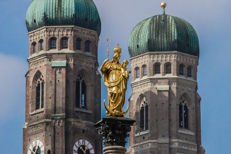 Mystic Munich - Sagas and Legends of the Old Town - Munich at dusk: why legends feel different on foot