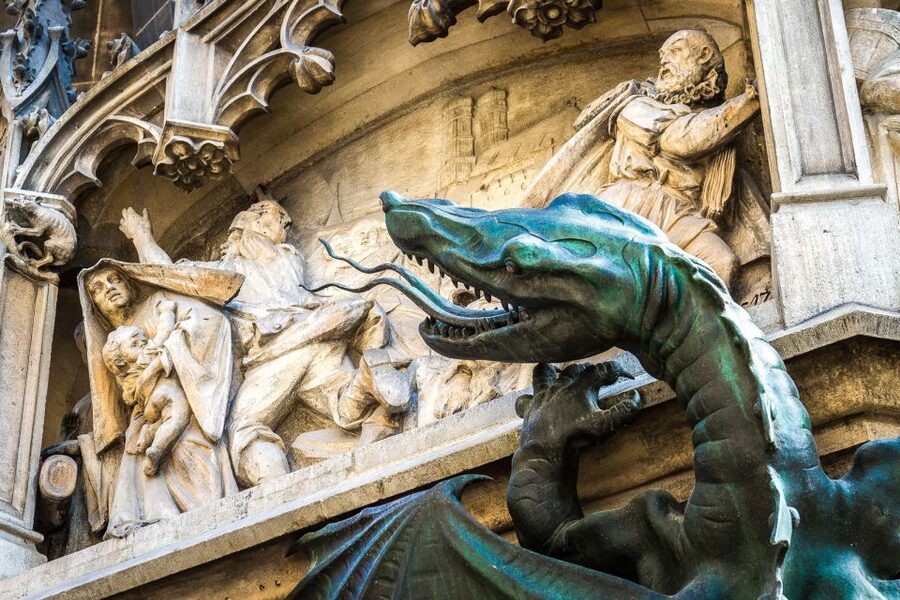Mystic Munich - Sagas and Legends of the Old Town - Marienplatz as your starting line, and how to not get separated