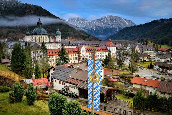 Neuschwanstein Castle, Ettal Abbey and Oberammergau Private Tour from Munich - Ettal Abbey Stop: Baroque Beauty and a Look at Living Benedictine Life