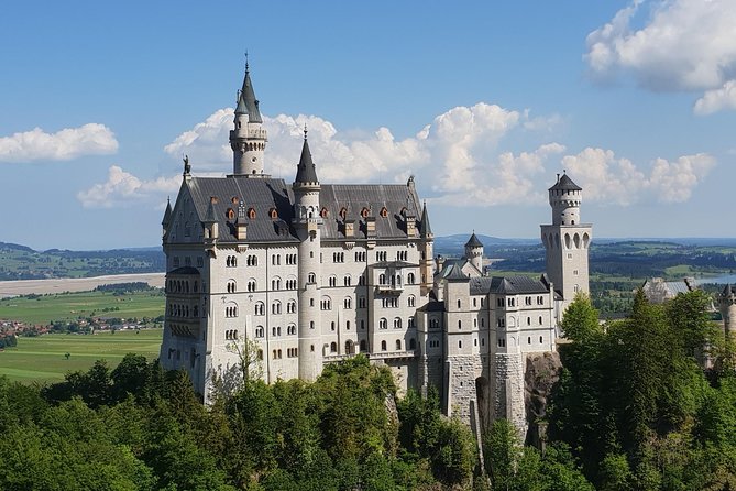 Neuschwanstein Castle Skip-the-Line Private Tour for Groups - Getting to Neuschwanstein Faster, With Hotel Pickup