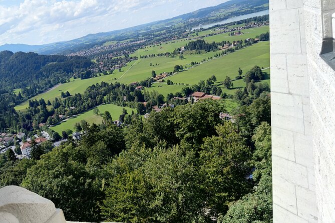 Neuschwanstein Castle Small-Group Guided Day Trip from Munich - Munich to Füssen by included train, and why it matters