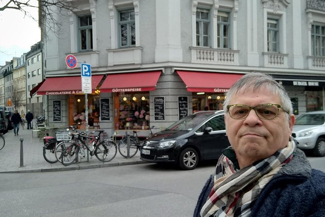 Paul's Private Tour in Munich old City - Entering Munich Old Town with a real route, not a map