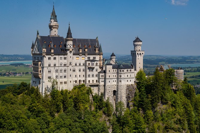 Premium Neuschwanstein Castle and Linderhof VIP Tour from Munich - Marienbrücke Bridge Photos, and Why Winter Changes Everything