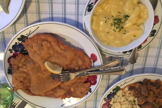 Premium Private Foodie Experience with Local - all tastings included - Platzl and Local Delicacies Near Munich’s Historic Entertainment Area