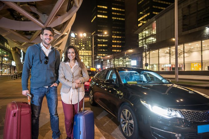Private arrival transfer Munich Airport to Munich Hotels - Finding Your Driver Fast in the Arrivals Hall