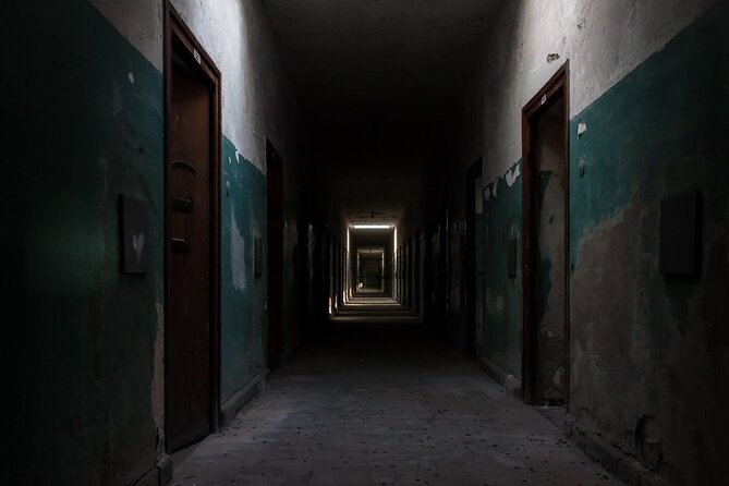 Private Dachau Concentration Camp Memorial Site Tour from Munich - Meeting Point and Pickup Options That Save You Time