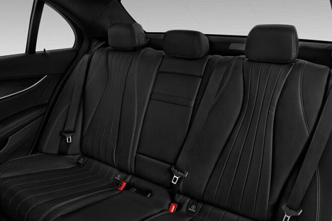 Private Departure Transfer from Munich to Munich Airport by Sedan - A private sedan to MUC that replaces taxi chaos
