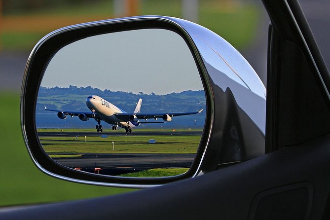 Private Departure Transfer: Munich Airport - Vehicle choices: sedan vs minibus for your group size