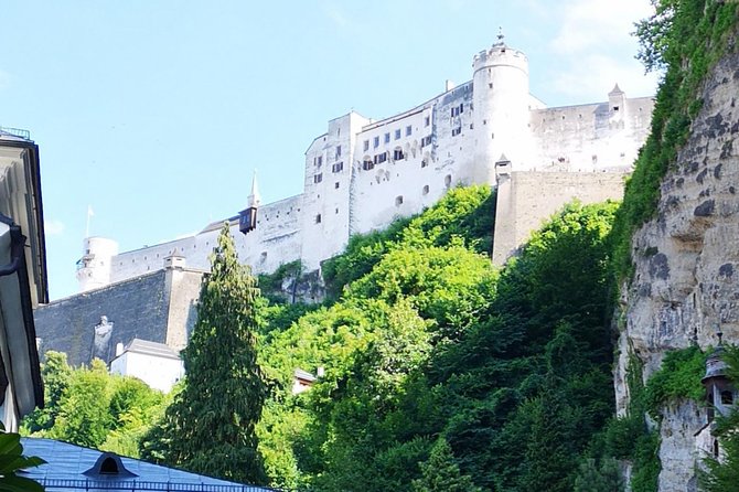 Private Eagles Nest & Salzburg Mini Van Tour incl. S.O.M sights - Schloss Hellbrunn and the Sound of Music Gazebo: the garden moment