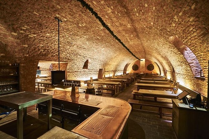 Private Munich Beer Hall Tour with 3-Course Meal & Beer Tastings - Meeting at Marienplatz and Getting Your Bearings Fast