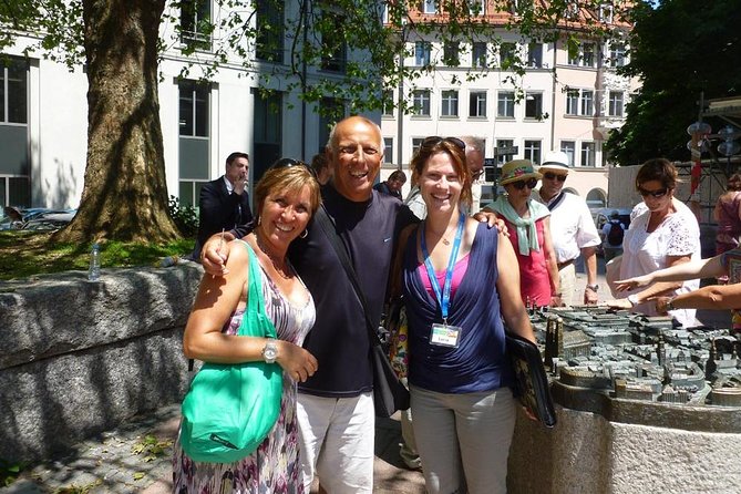 Private Munich Old Town Walking Tour - Meeting point and getting started without stress