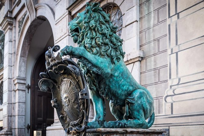Private Munich Tour with hotel pickup - Marienplatz Glockenspiel timings, and why being on time matters