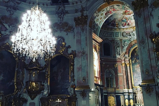 Private Neuschwanstein castle tour from Oberammergau village - Private-Group Comfort: Vehicle, Parking, and Real-World Convenience