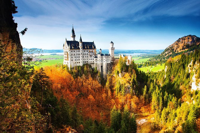 Private Photo Session outside Neuschwanstein Castle - Private Coaching for Poses, Couples, Proposals, and Group Shots