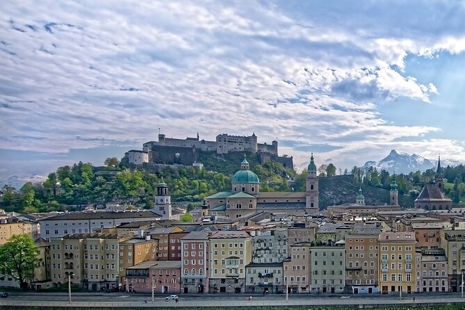 Private Tour from Munich to Salzburg with English Speaking Driver - Flexibility for extra stops like Hallstatt