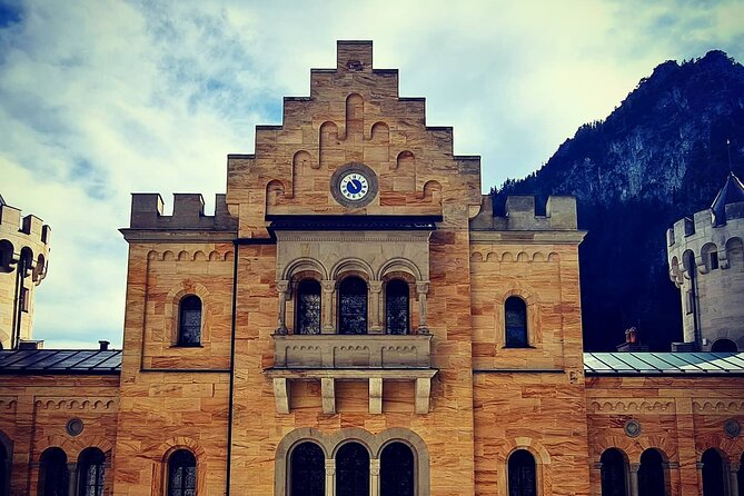 Private Tour to Neuschwanstein Castle & Linderhof from Munich - Oberammergau and its painted houses: a mountain town break