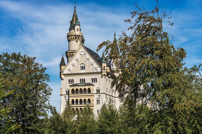 Private Tour to Neuschwanstein & Linderhof, Skip The Line & Lunch - Price and Logistics: Is $899 Per Person Good Value?
