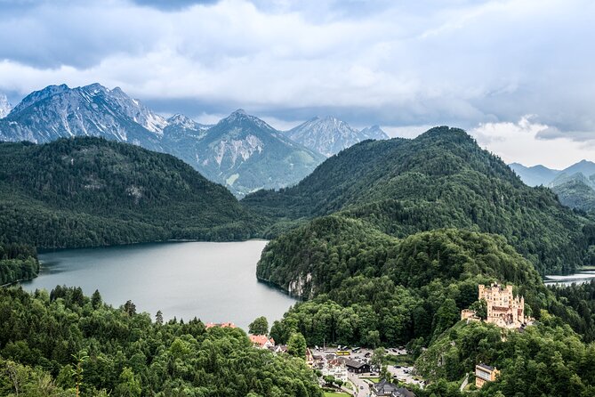 Private Tour to Royal Castle of Neuschwanstein and Hohenschwangau - A private Munich-to-castles day that feels like your own road trip