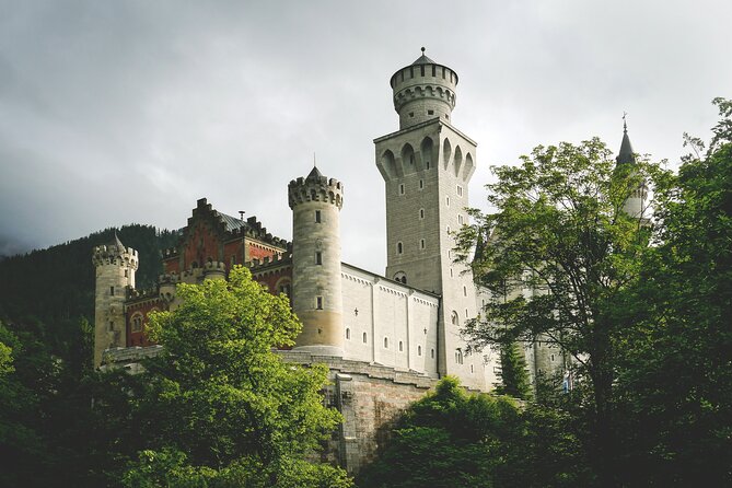 Private Van Tour to Royal Castle of Neuschwanstein from Munich - The drive from Munich: where the day starts to earn its keep