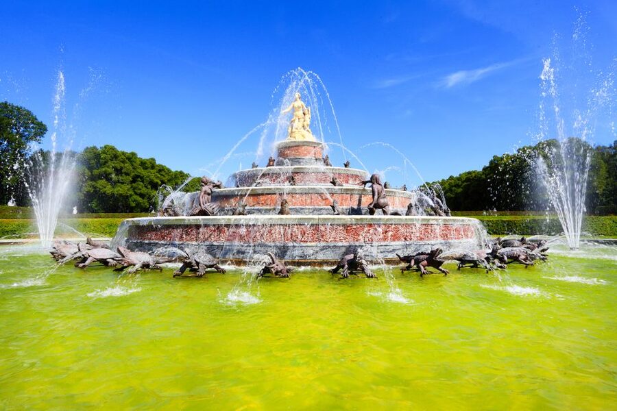Private Van Tour to the Royal Palace of Herrenchiemsee - Fraueninsel by boat: Benedictine church and your time to roam
