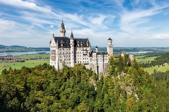 Private Zugspitze & Neuschwanstein Castle, Skip The Line & Lunch - Lake Eibsee Views on the Way Up