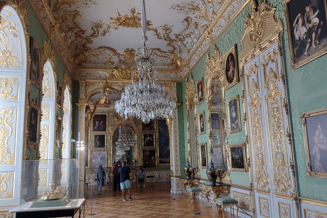 Residence Munich Private Tour including entrance ticket - Antiquarium: a short stop with meaningful payoff