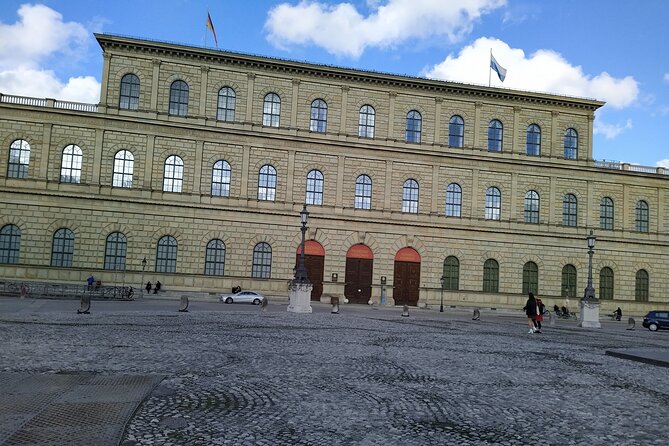 Residence Munich Private Tour including entrance ticket - Meeting at Residenzstraße 1, and getting oriented quickly