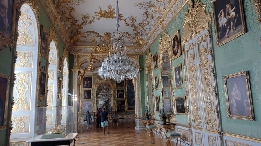 Residence of Munich private tour with skip the line ticket - What you should bring, and what the Residence doesn’t allow