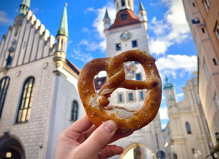 Secret Food Tours Munich - Stop 1: Schmaltznudle at a cult classic cafe