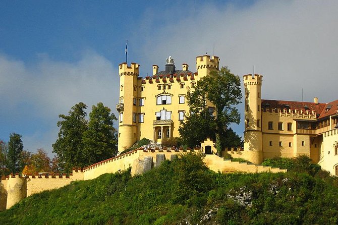 Skip-the-Line Neuschwanstein Castle Tour from Munich - The ride out: train to Füssen area, then car up to the castle zone