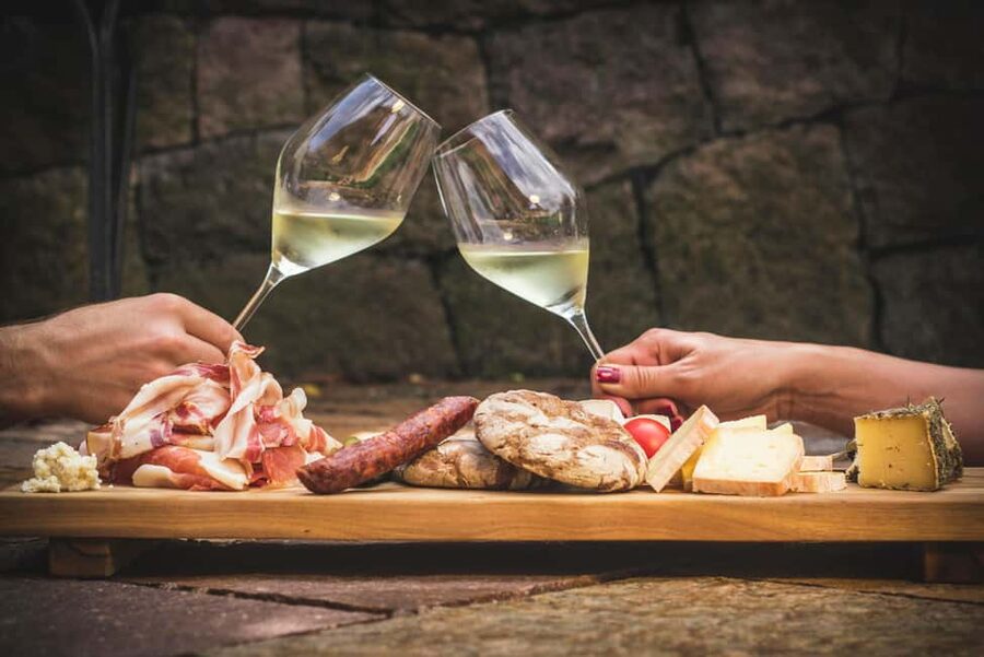 South Tyrolean specialties and wine tasting - Key points to know before you go