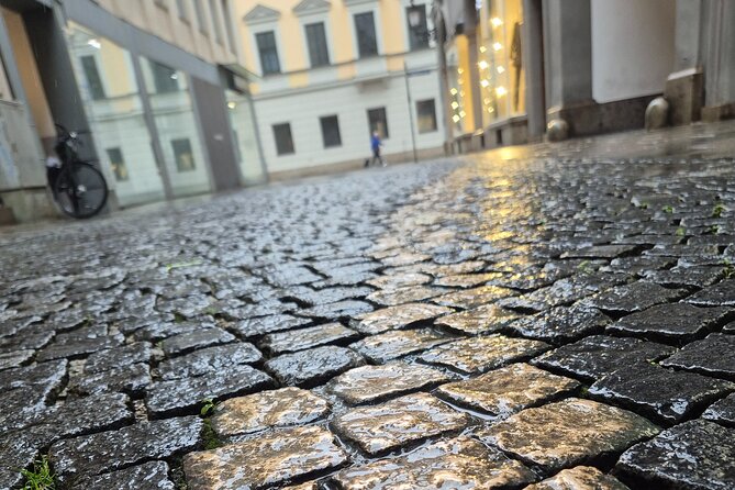 Third Reich Tour Munich - The memorial pause at Platz der Opfer des Nationalsozialismus